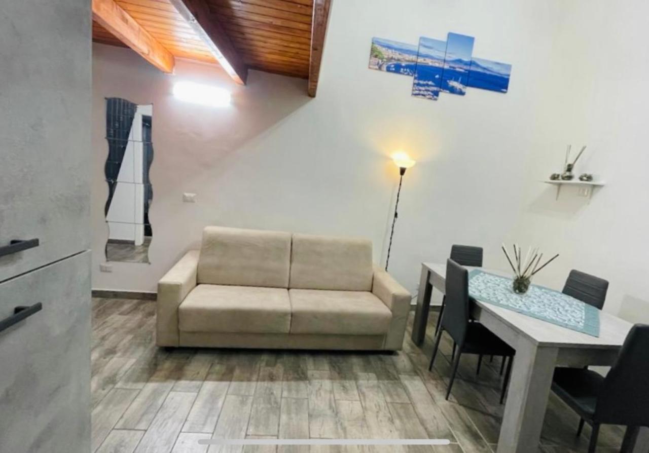 شقة Qs House نابولي المظهر الخارجي الصورة